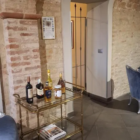 Hotel La Dimora Del Viandante Portacomaro